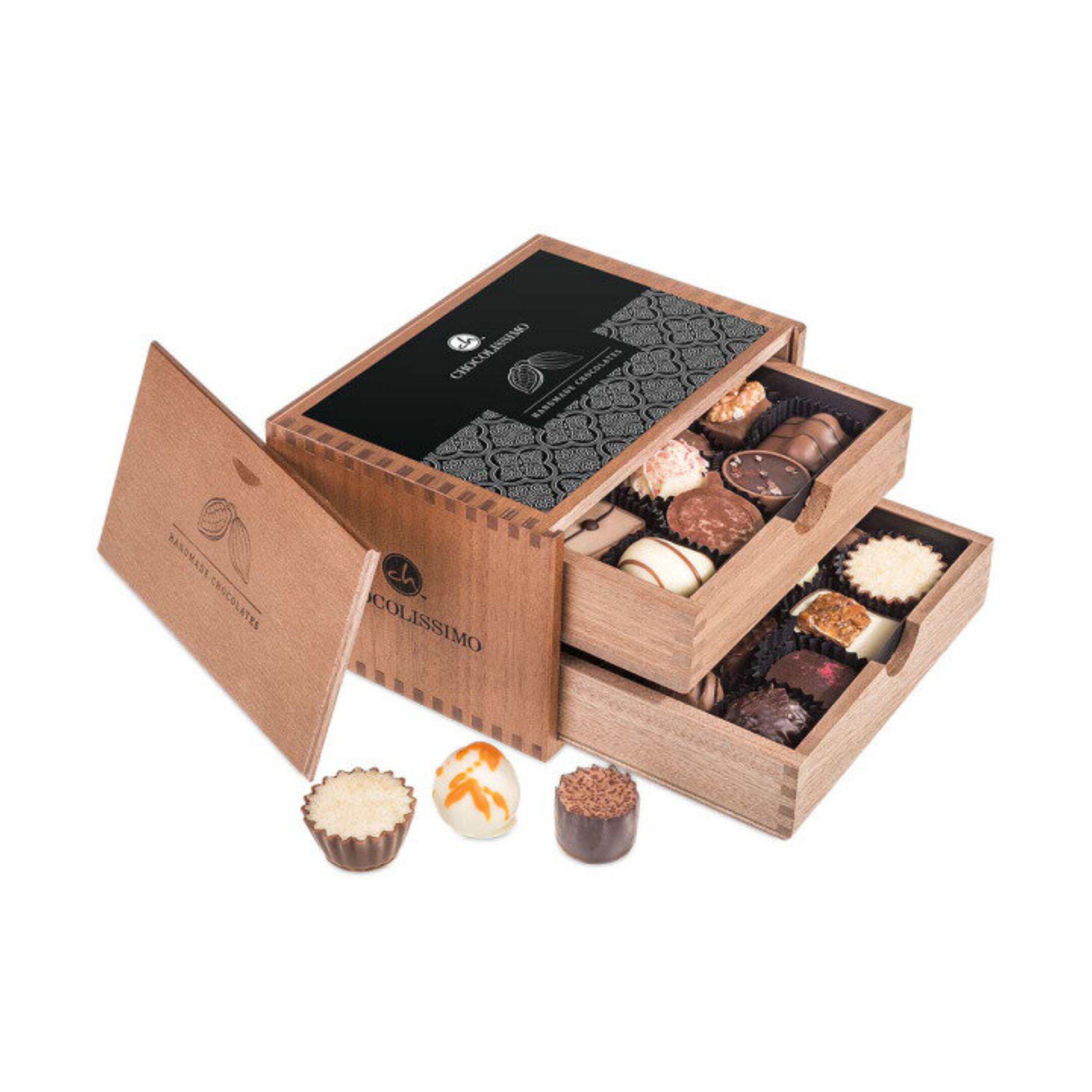 wooden box with 20 chocolate pralines with logo